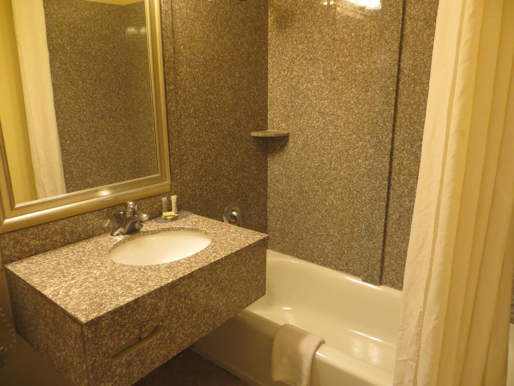 Super 8 By Wyndham Chicago Northlake O'Hare South Pokoj fotografie